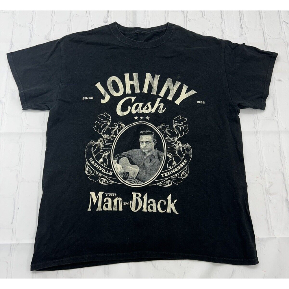 Nice Faded Johnny Cash The Man In Black T-shirt Merchandise Size Medium